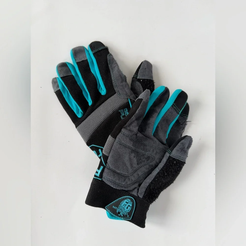 Garden gloves/ firm grip